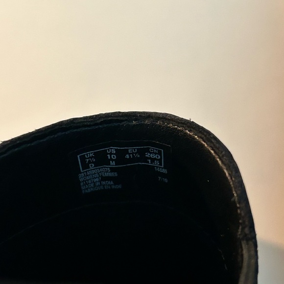 Clark’s Black Leather Ankle Boots - Picture 3 of 8